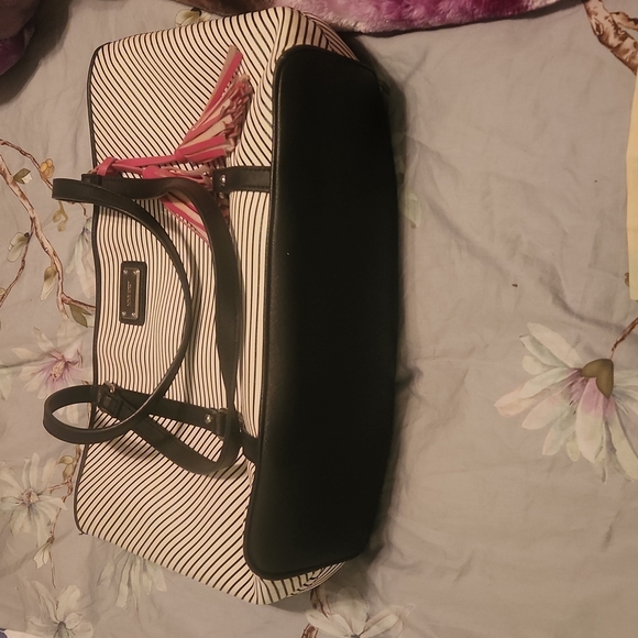 Nine west black and white shoulder purse - Picture 5 of 5